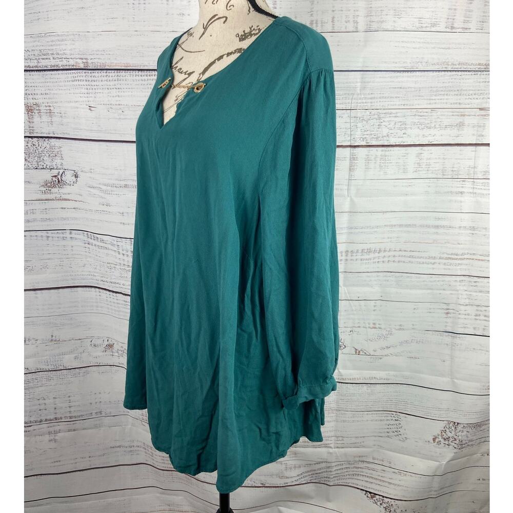 Torrid 3 Blouse Womens 3X Teal Split Neckline Chain Accent 3/4 Sleeves Rayon - Picture 6 of 12